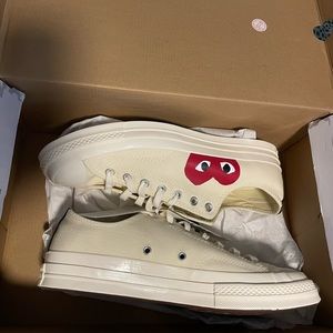 Brand new / never worn, the tags are still on them,  bought them from stockX